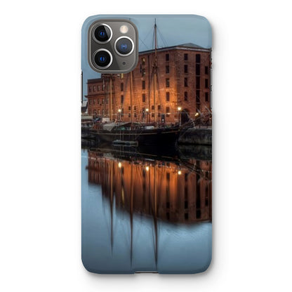 Dusk at Merseyside Maritime Museum Snap Phone Case