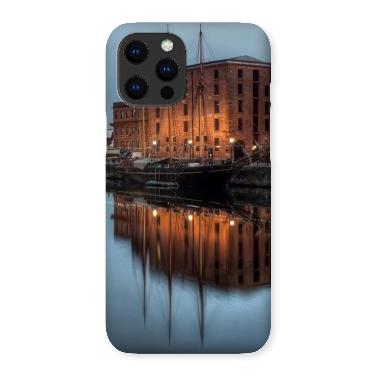 Dusk at Merseyside Maritime Museum Snap Phone Case