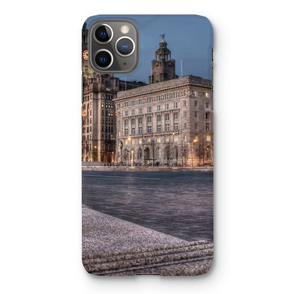 The Liver Buildings: A Liverpool Icon at Twilight Snap Phone Case