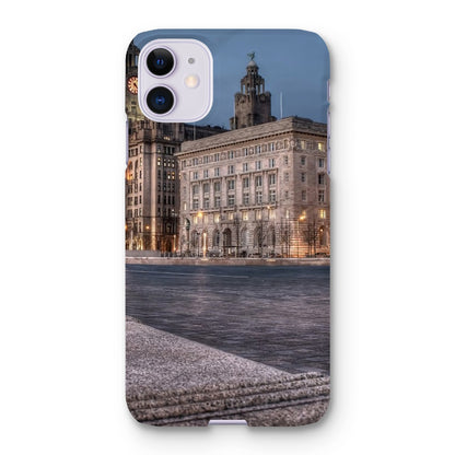 The Liver Buildings: A Liverpool Icon at Twilight Snap Phone Case